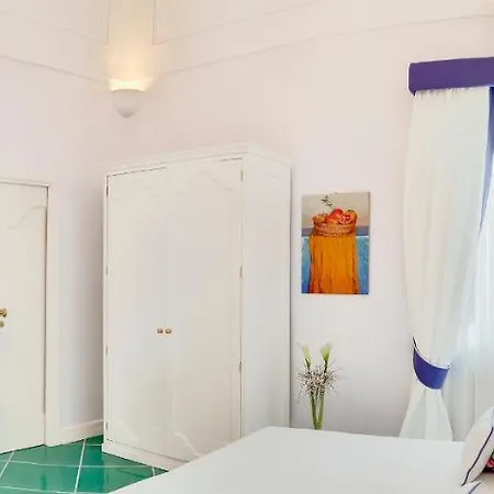Ferida Apartment *