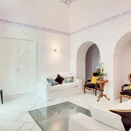 Ferida Apartment