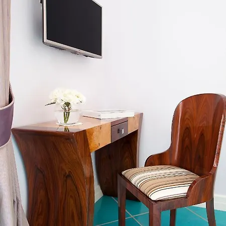 Ferida Apartment *